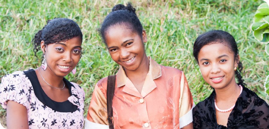 Sylviana, Doratine, kɛ Sylvie Ann