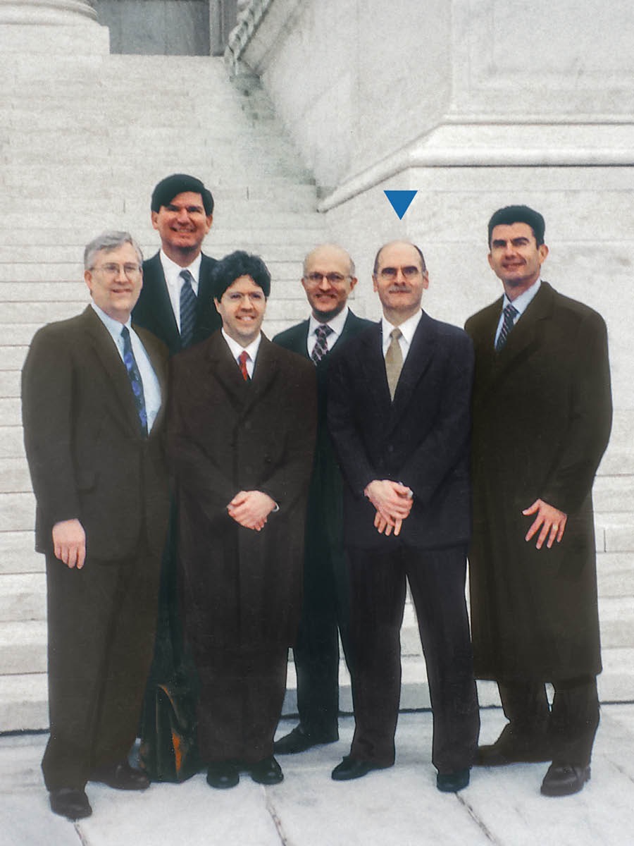 Richard Moake, Gregory Olds, Paul Polidoro, Philip Brumley, Don Ridley, kɛ Mario Moreno nɛ a daa si ngɛ Kojomi He Ngua nɛ ngɛ United States ɔ hɛ mi.