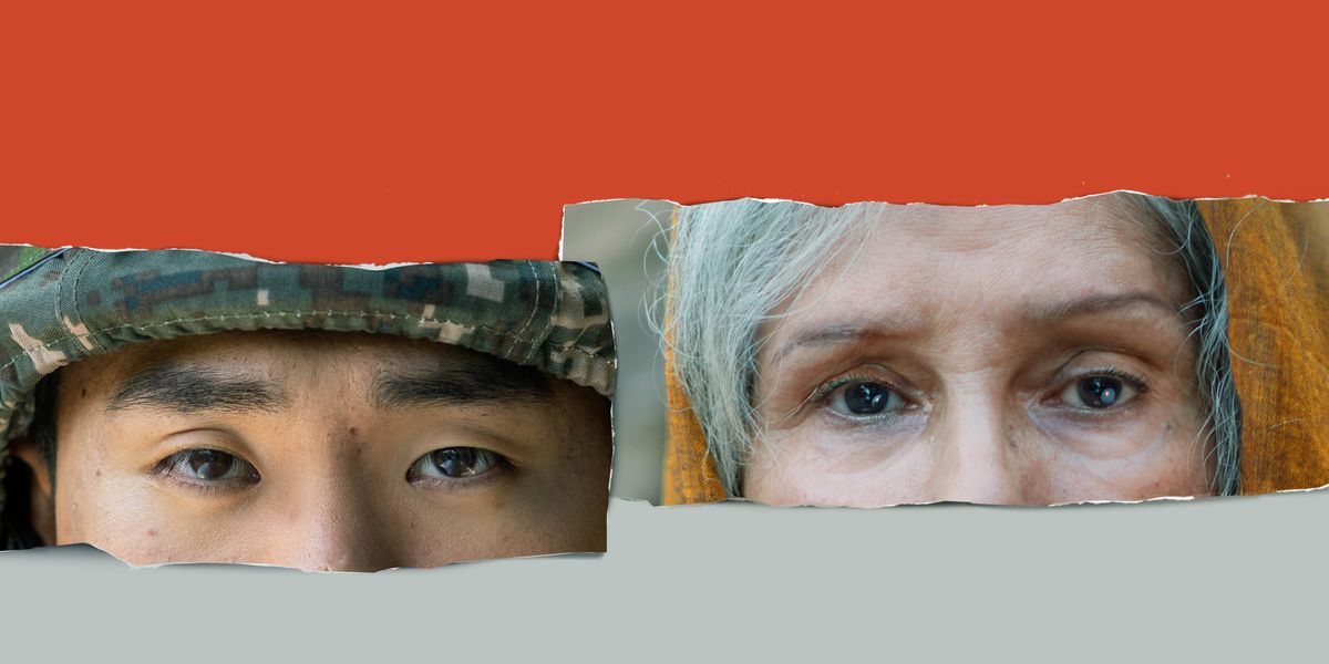 Serie de imágenes: 1. Un trozo de fotografía en el que se ve la mirada de un soldado. 2. Un trozo de fotografía en el que se ve la mirada de una mujer mayor.