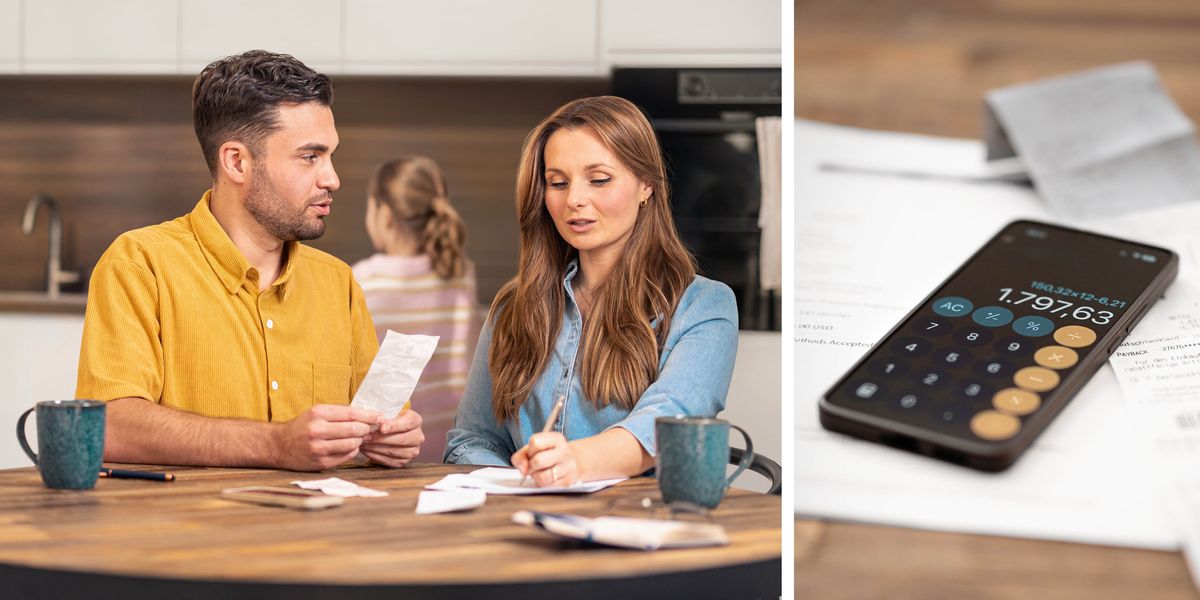 Conjunto de imagens: 1. Um casal na mesa de jantar conversando sobre as contas que têm para pagar. A filha deles está por perto na cozinha. 2. Um telefone com o aplicativo de calculadora aberto. Ele está em cima de algumas contas e recibos.