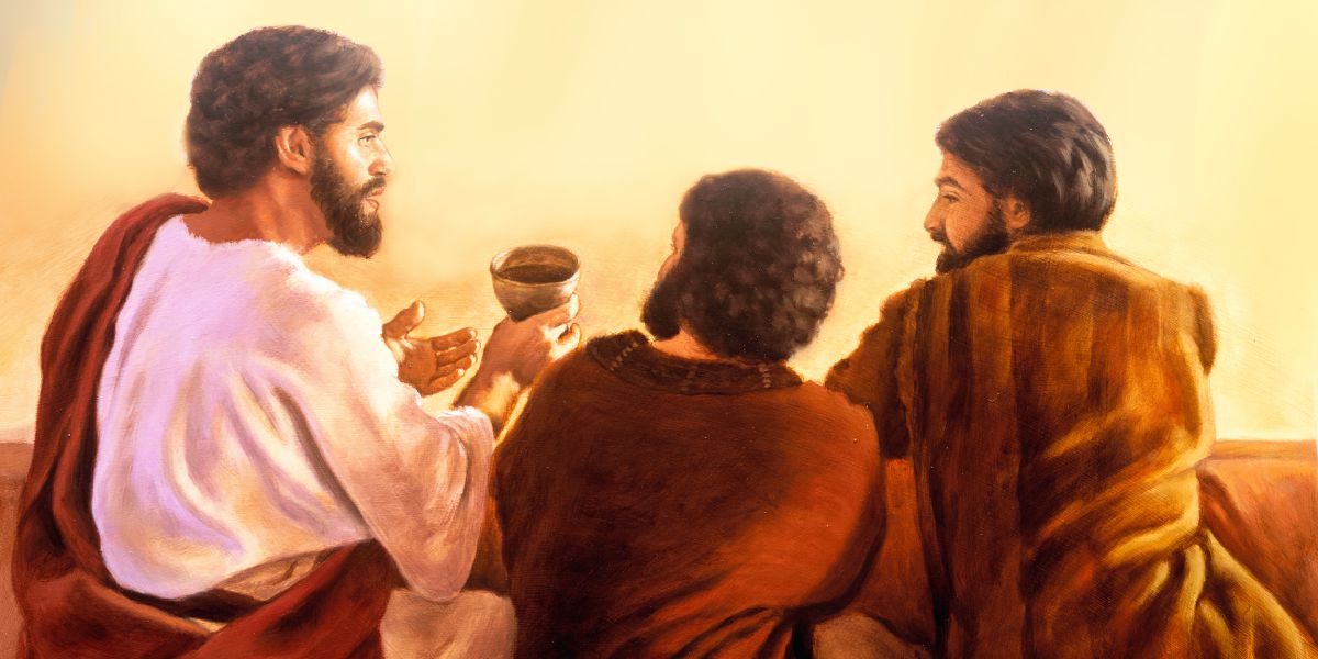 Jesus passa um cálice de vinho a dois apóstolos