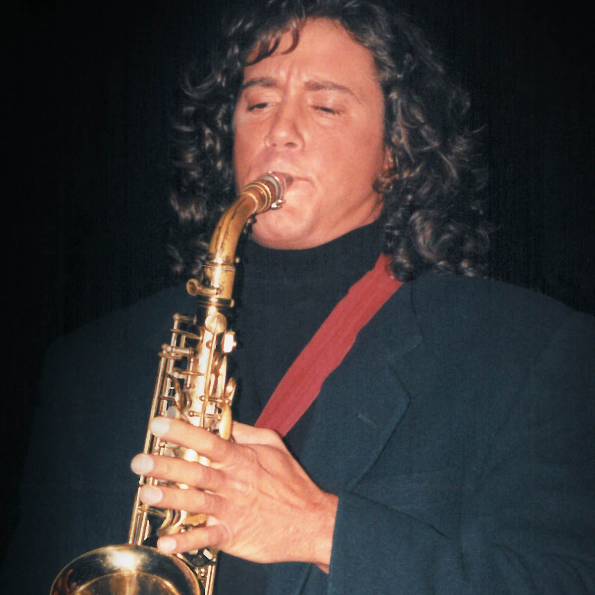 Stéphane Wallace Turcotte de jove tocant el saxofon