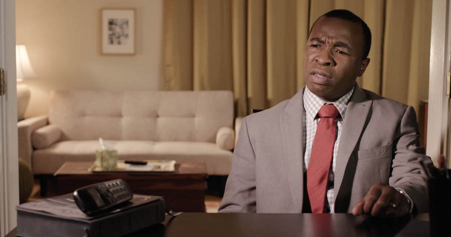 Txienge txa vhidhiyo yi yi ku ‘U nga eteteli ava vo mbi thembeka.’ Mwanathu a di karatekile a txi alakanyisisa ngu sikarato sakwe