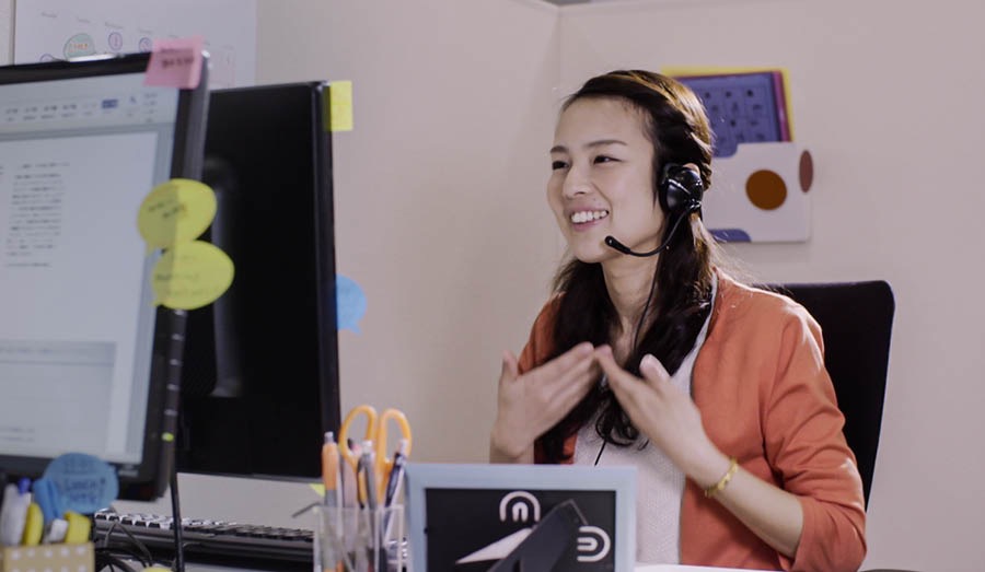 一個先驅姐妹的工作是手語傳譯人員