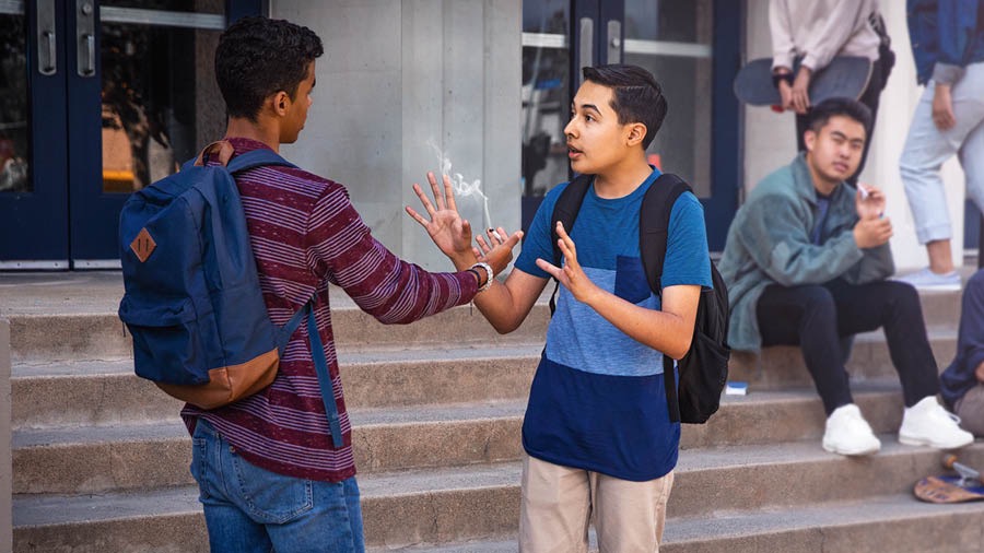 Juntiquil chʼiton maʼañic miʼ ñop i chʼʌm jiñi cigarro cheʼ miʼ pʌsben juntiquil i piʼʌl ti escuela.