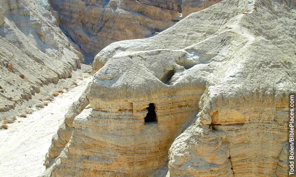 Hule 4 i Qumran