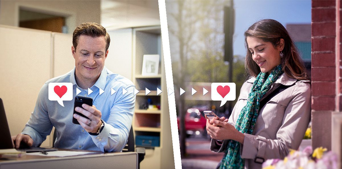 En mand sender en sød sms til sin kone i løbet af dagen.