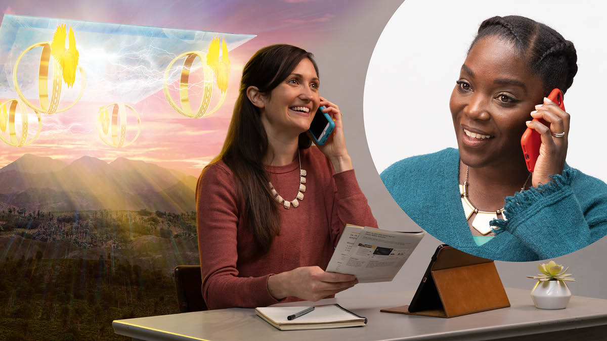 Moren fra det andet billede forkynder over telefon for den kvinde der lyttede til dem. Jehovas himmelvogn ses i baggrunden.