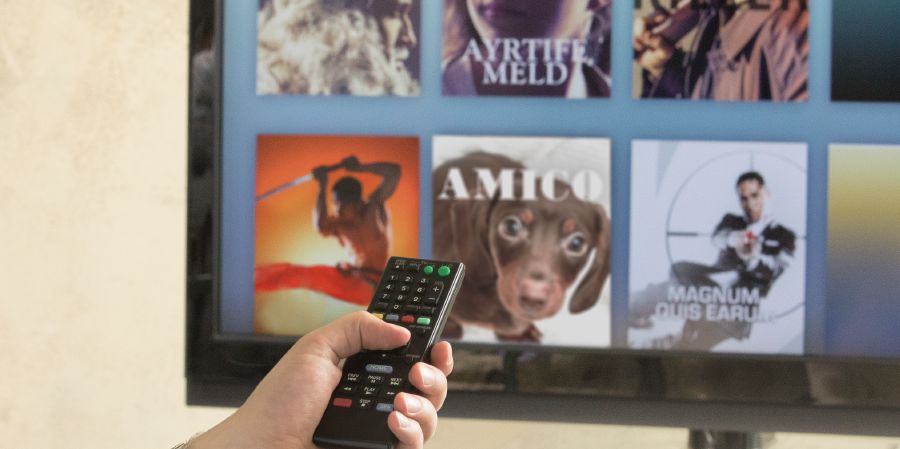 Nöjei pengöne hna amaman ngöne televizio