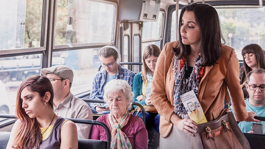 Ketre trejin a pane thele troa trotrohnine la jole ne la ketre föe ngöne métro, qëmekene troa hamë angeic la tarak