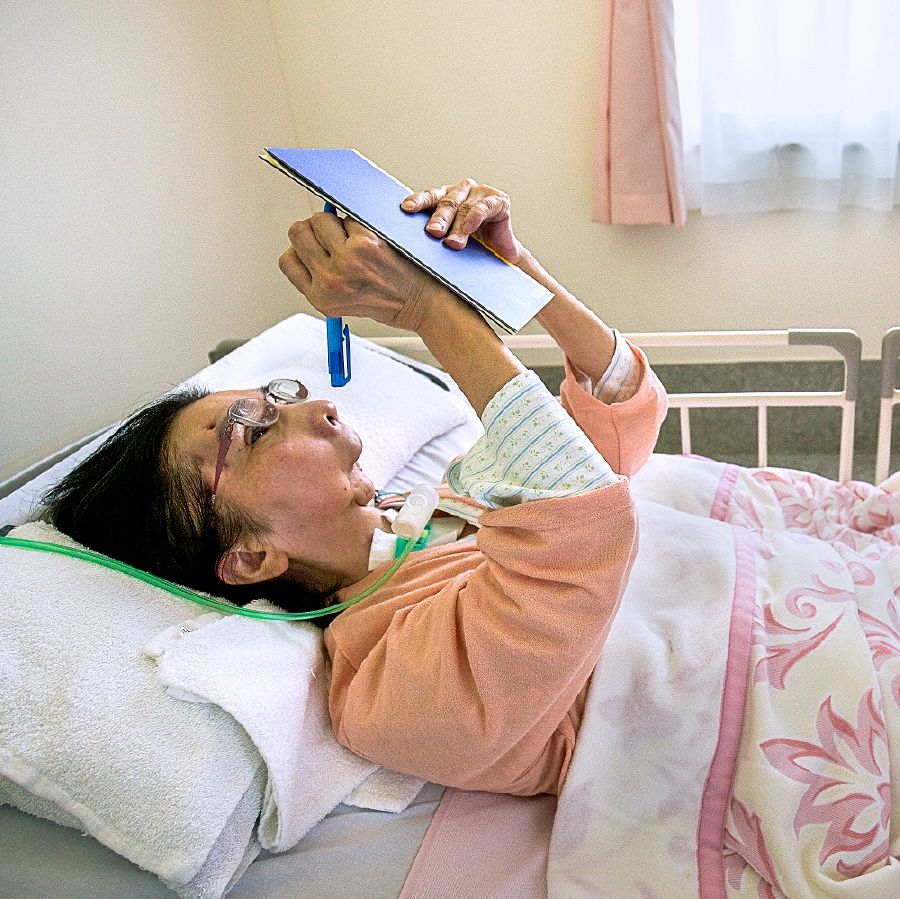 Kazumi ke Japan ana ke bed esie ke ufọkibọk ewet leta