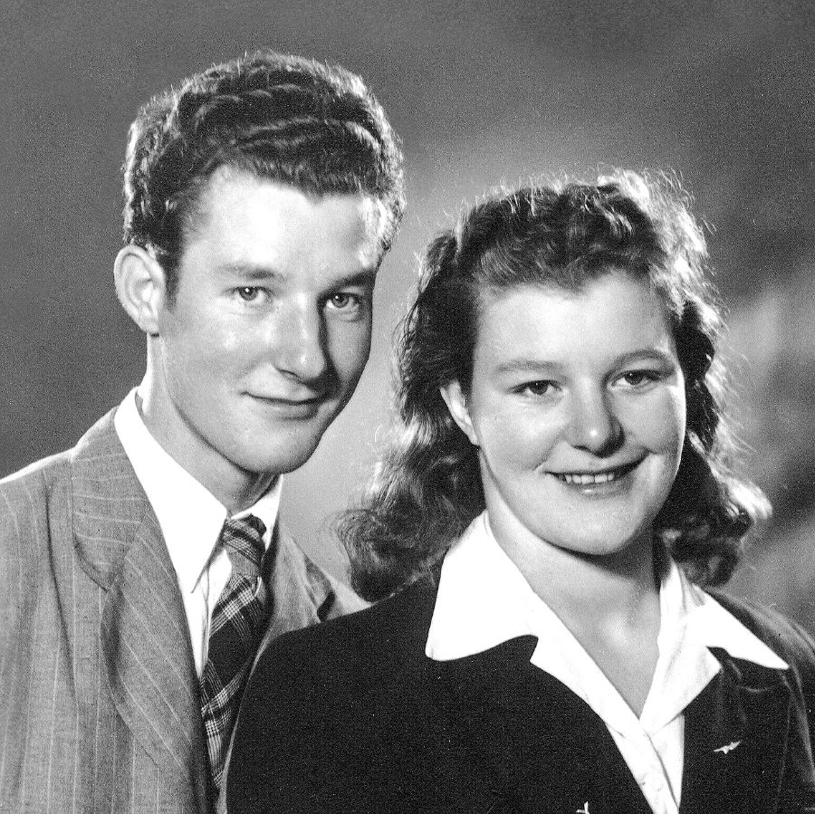 Frans van Vliet and his sister Nel