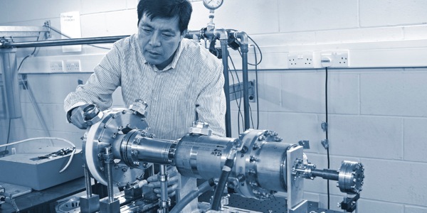Wenlong He trabajando