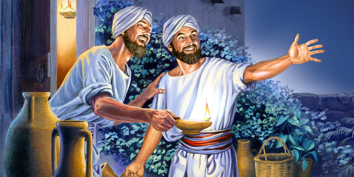 دو مرد در حالی که چراغی افروخته در دست دارند،‏ چشم‌به‌راه بازگشت اربابشان هستند