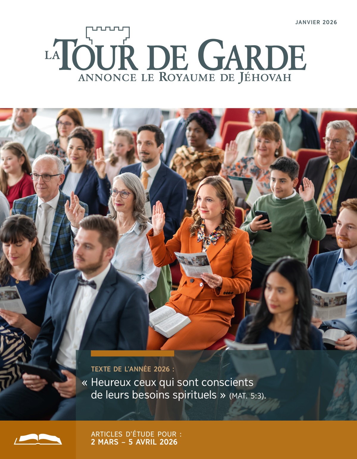 Une sœur lève la main pour donner un commentaire à l’étude de « La Tour de Garde ». D’autres frères et sœurs lèvent également la main.
