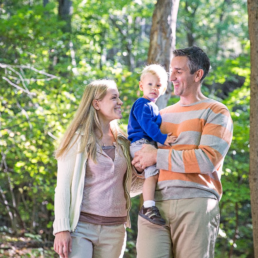 Des parents et leur fils