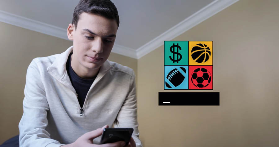 ‘Ovisvaxi Munxanchi Dekh Gheum Nakat’ hea viddeo-ntlem chitr. Ek tornnatto aplea mobile-acher online gambling korchem link polloita.