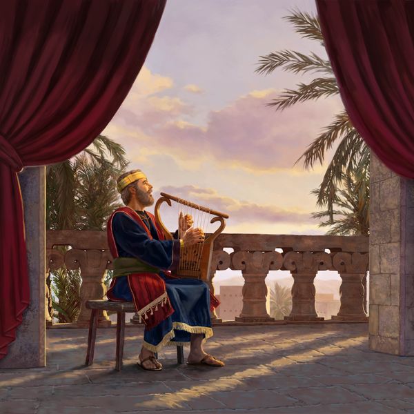 König David sitzt auf einer Terrasse, spielt Harfe und singt.