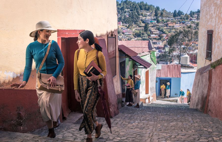 Dos hermanas llaman a todas las puertas mientras predican