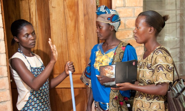 [પાન ૭ પર ચિત્ર]