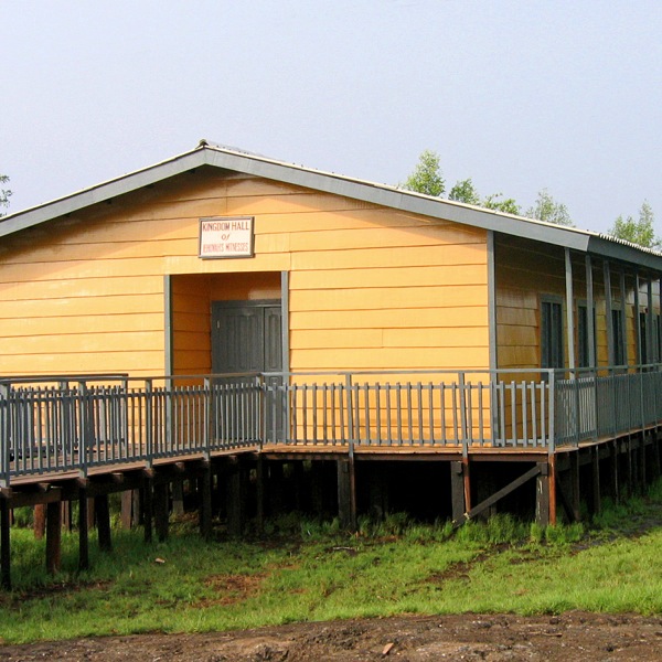 Peteĩ Salón del Reino oñemyatyrõ rire, Nigériape