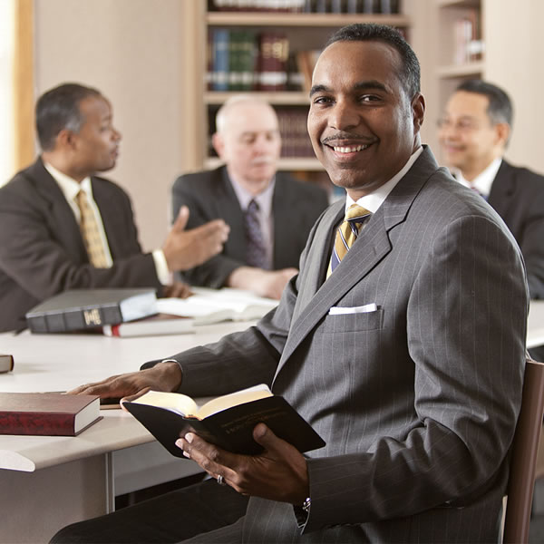 Cuatro testígo de Jehová haʼéva ansiáno
