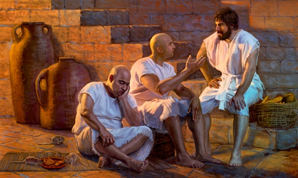 Yauxej zaum nrog 2 tug neeg raug txim