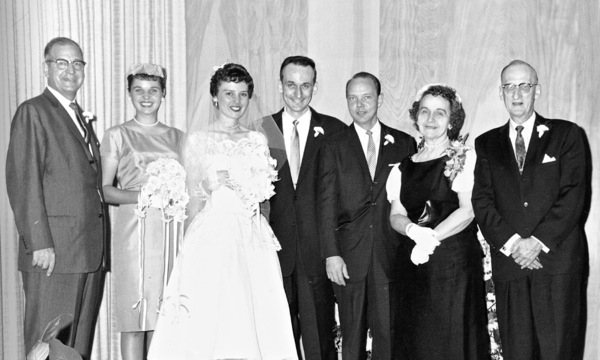 Robert bona Lorraine Wallen edia headava dinana ai edia famili bona turadia ida