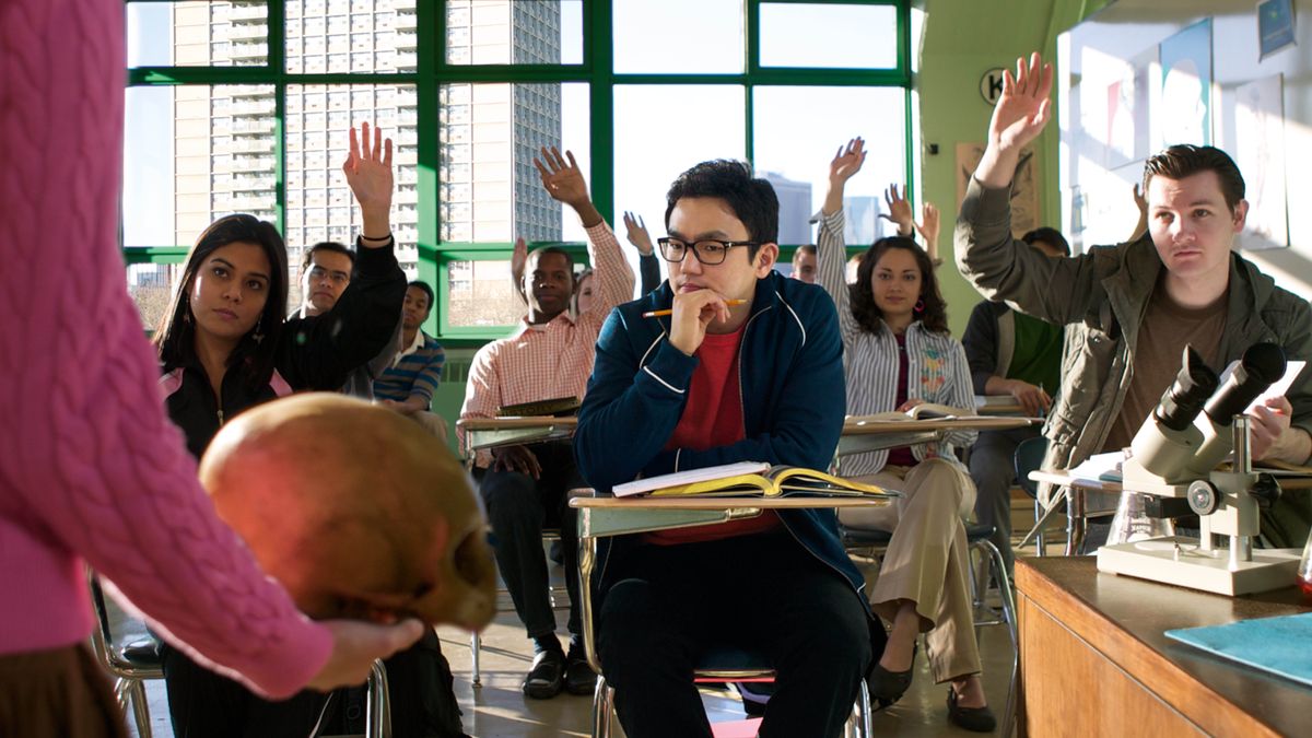 One young braddah in skool stay tinking, wen his teacha hold up one weird shape skull in front da class. Almos all da kids in class stay raise dea hand.