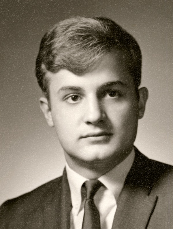 Anthony Morris sewaktu ramaja