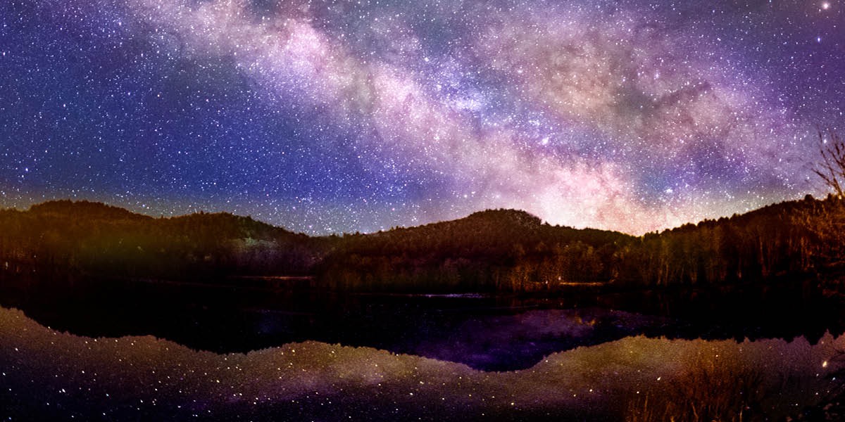 Langit malam yang penuh bintang