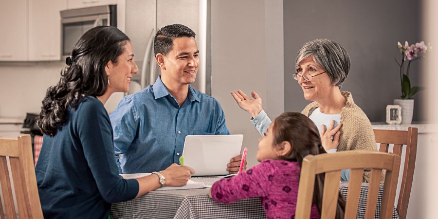 Ad-adalen ti maysa a pamilia ti Biblia