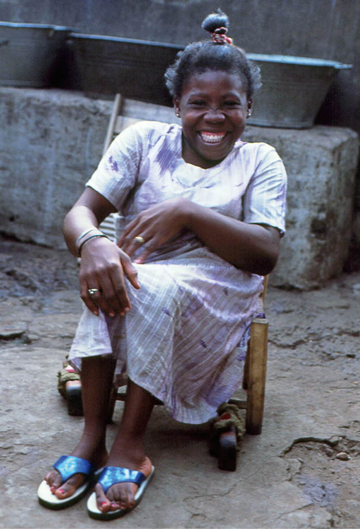 Jay nọ ọ keria akpala ọsese nọ o re ghelie, yọ ovao riẹ o rrọ ohwohwẹ.