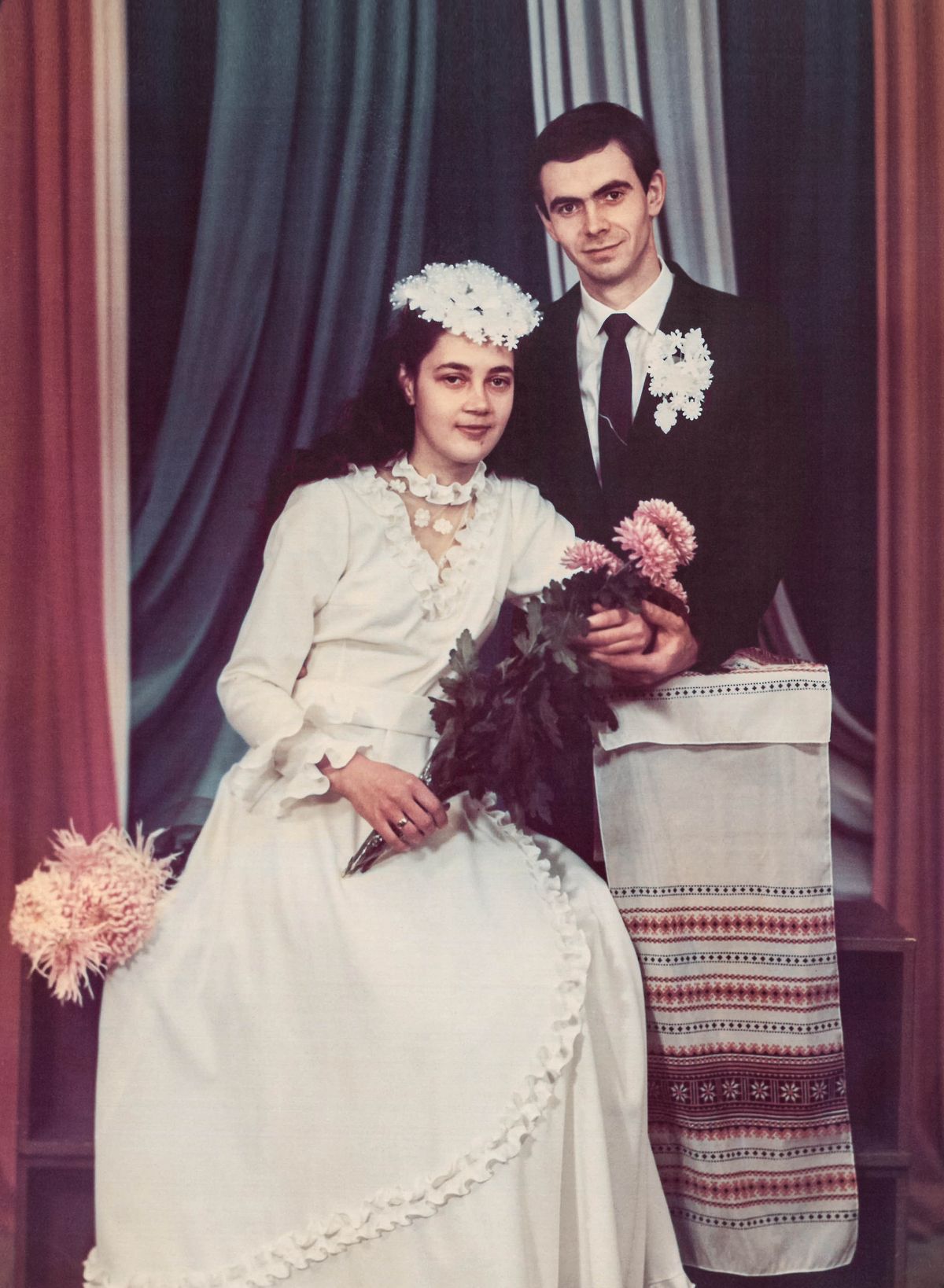 Oleh e Svitlana il giorno del loro matrimonio.