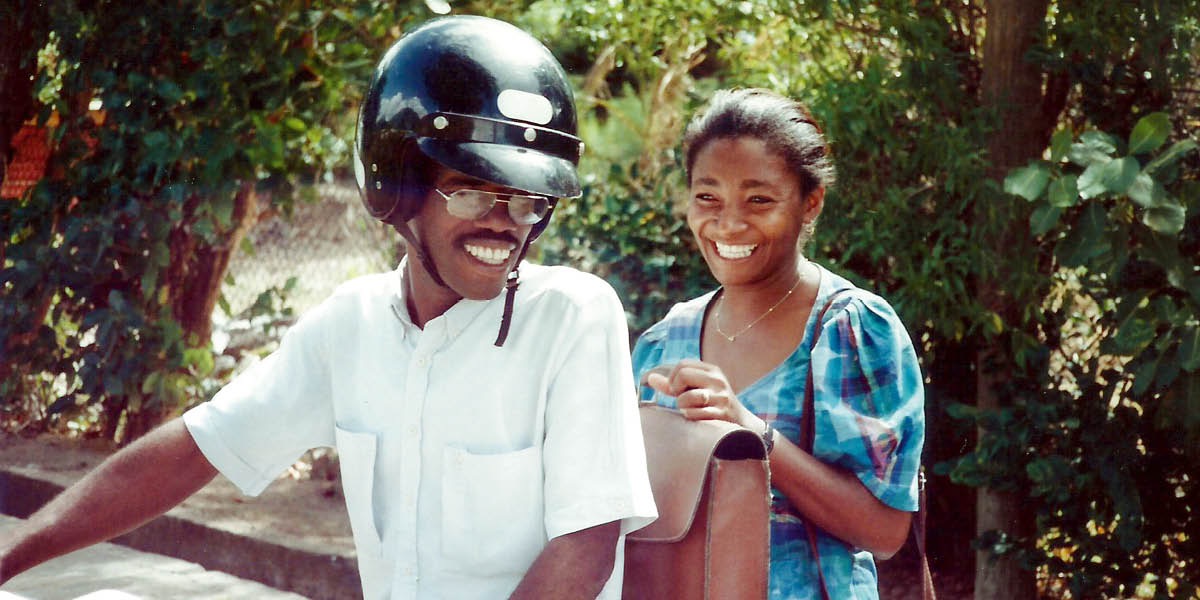 Jack e Marie-Line Bergame su una moto.