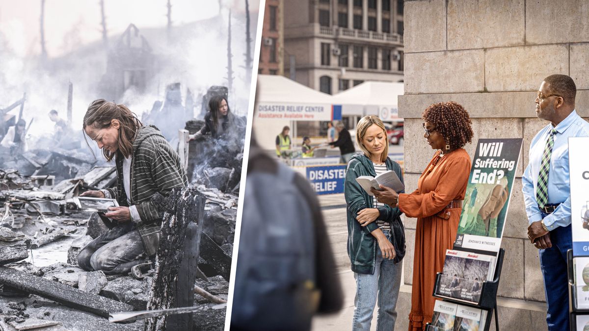 Sequenza: 1. Una donna sconvolta dal dolore tiene fra le mani una foto che ha trovato rovistando fra le macerie di un incendio. 2. In seguito la donna si ferma a un espositore mobile vicino a un centro di coordinamento dei soccorsi e ascolta mentre una sorella le legge un versetto.