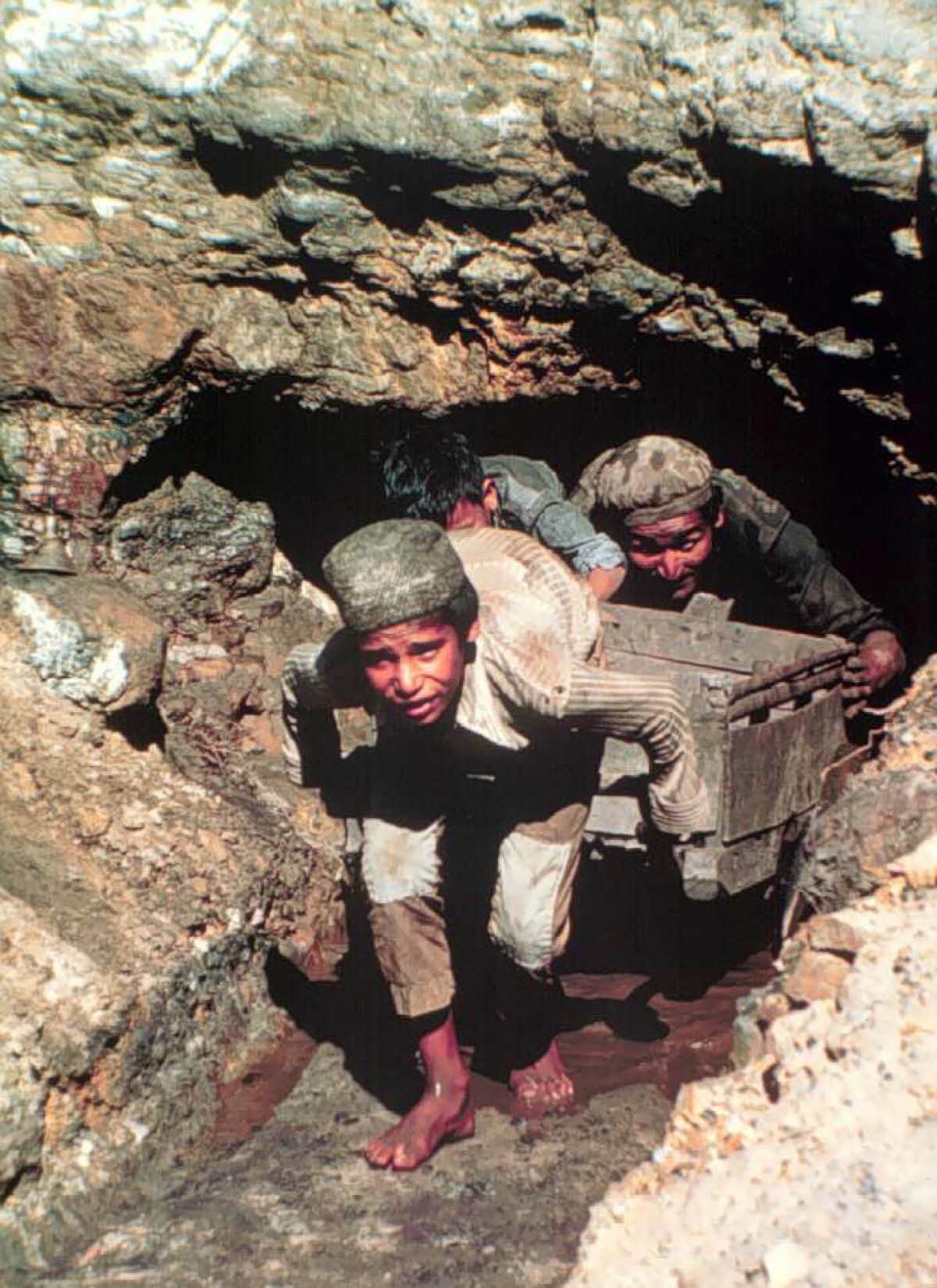 奴隷状態の子ども