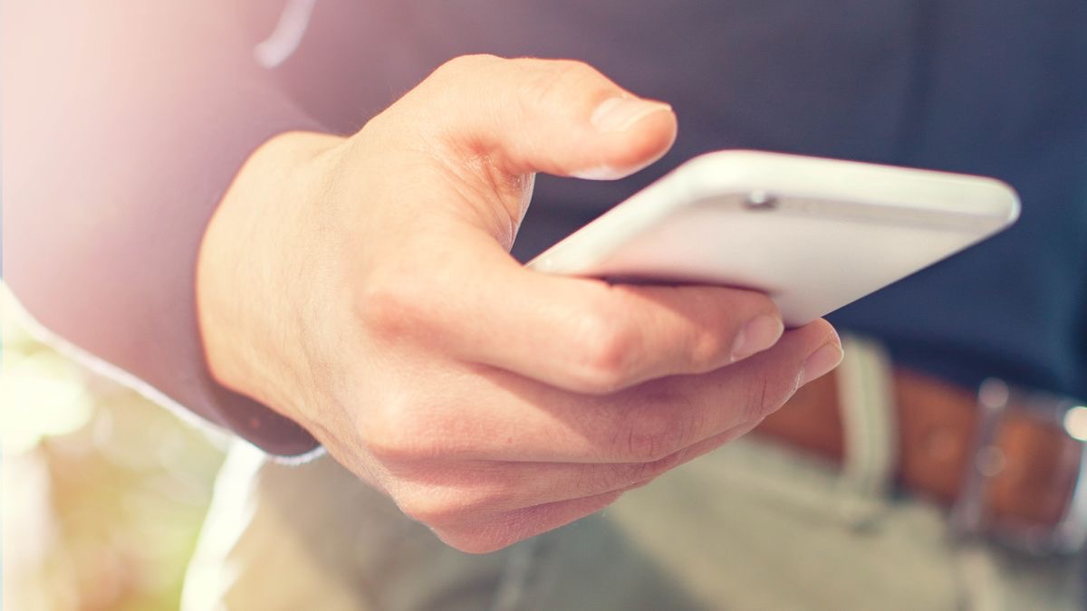 Hpunau langai gaw shi a smartphone hpe yu nga.