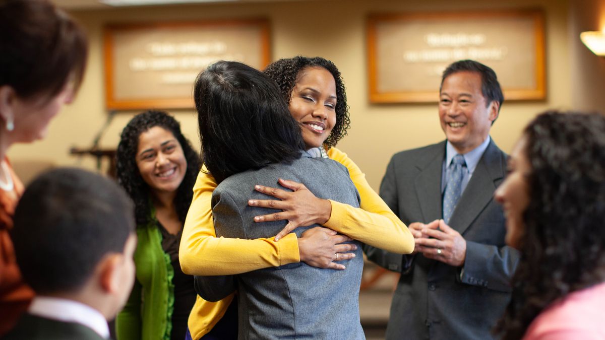 Eĩtu-a-asa elĩ maikumbatĩana me Nyũmbanĩ ya Ũsumbĩ. Ana-a-asa na eĩtu-a-asa angĩ me vau ũtee me atanu.