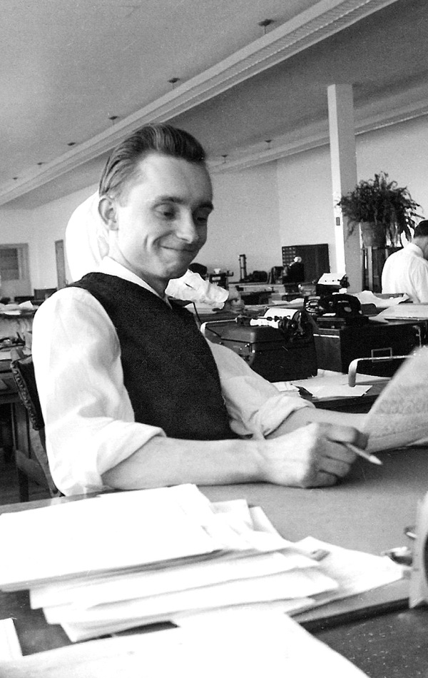 Kenneth Little ua mu kalakala mu Betele