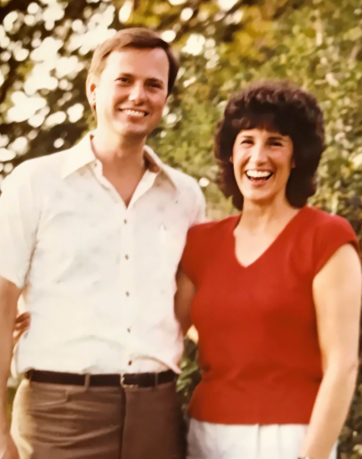 Reino û Lesli di sala 1975an de.