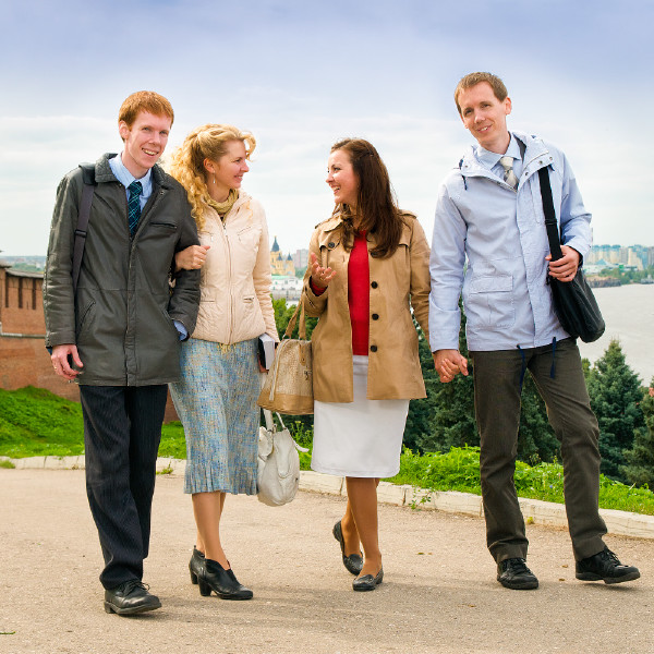 Michael ek Olga avek Marina ek Matthew