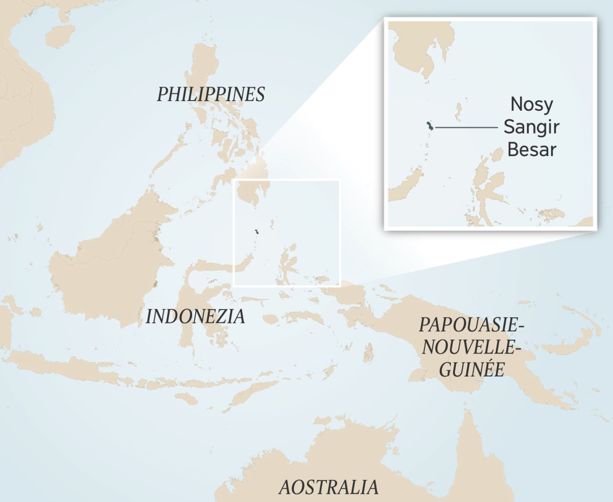 Sarintanin’i Indonezia sy ireo firenena manodidina azy. Sary kely mampiseho ny nosy kely Sangir Besar.