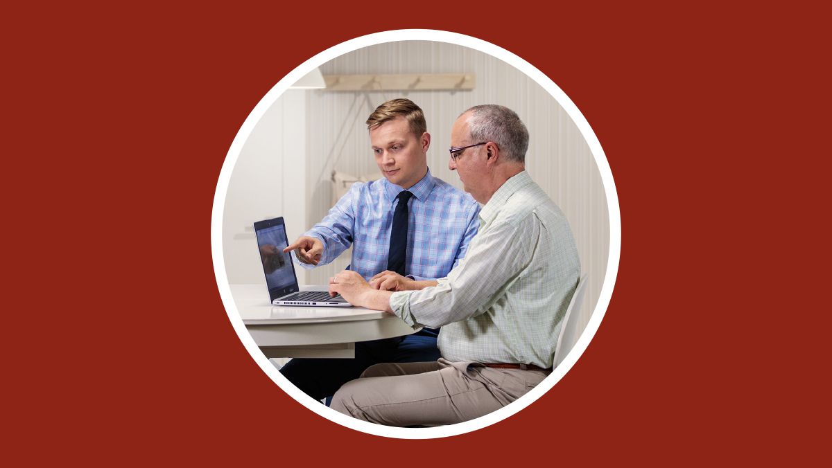 Munna mmoca anthoonyeraka ntthu nonsomihaawe Ibiiblya mananna oototha ucuwela mwaha nkomputatooreni.