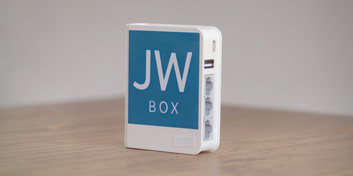 JW Box kum.