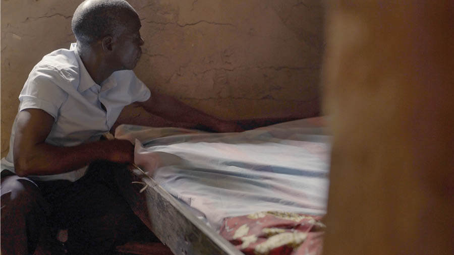 Latwan lâka ba pruras sa... umpira kabia kra sin (Congo) lilkika wina pîska kum. Kristian waitna kum ba krikri kum ridi munisa muihni lakri laih wina impaki balbia nani dukiara.