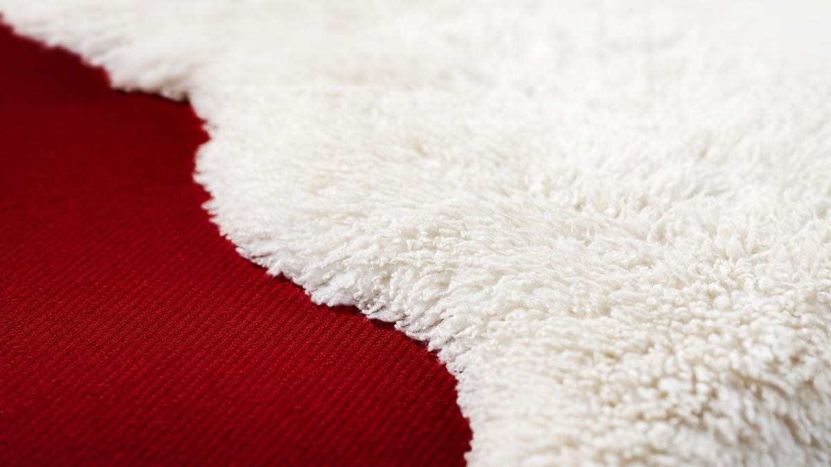 White wool bia red carpet.