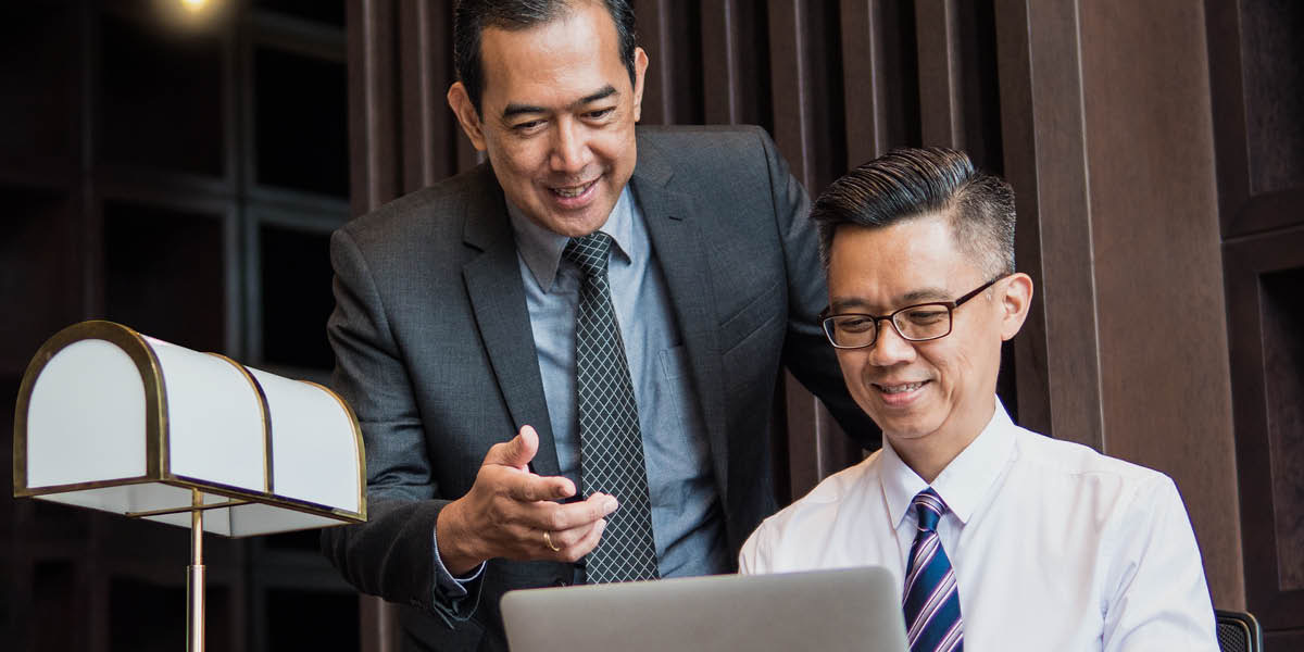 Seorang bos menyuruh setiausahanya untuk menulis sepucuk surat.