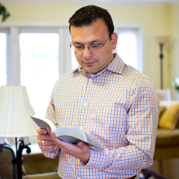 Ko e tagata taane ne totou e Tohi Tapu ke moua e tali ne manako a ia ki ai