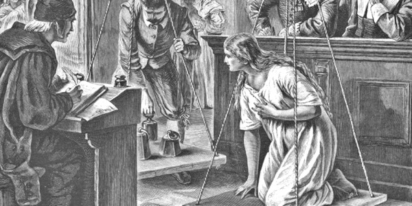 Een verdachte wordt gewogen